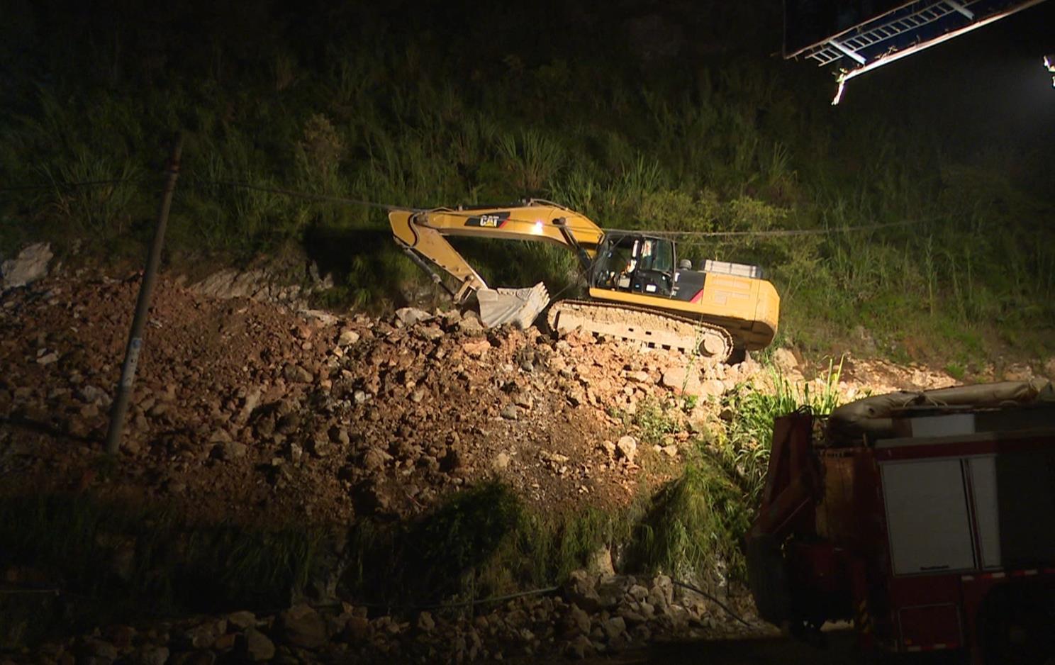 贵州三荔高速施工现场发生山体滑坡 已致3死3失踪