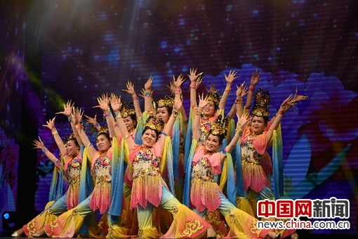 北京同仁堂‘六味七星杯’第二届全国才艺大赛颁奖典礼暨第三届‘国韵文化’”全国才艺大赛启动。 北京同仁堂‘六味七星杯’第二届全国才艺大赛颁奖典礼暨第三届‘国韵文化’”全国才艺大赛启动。