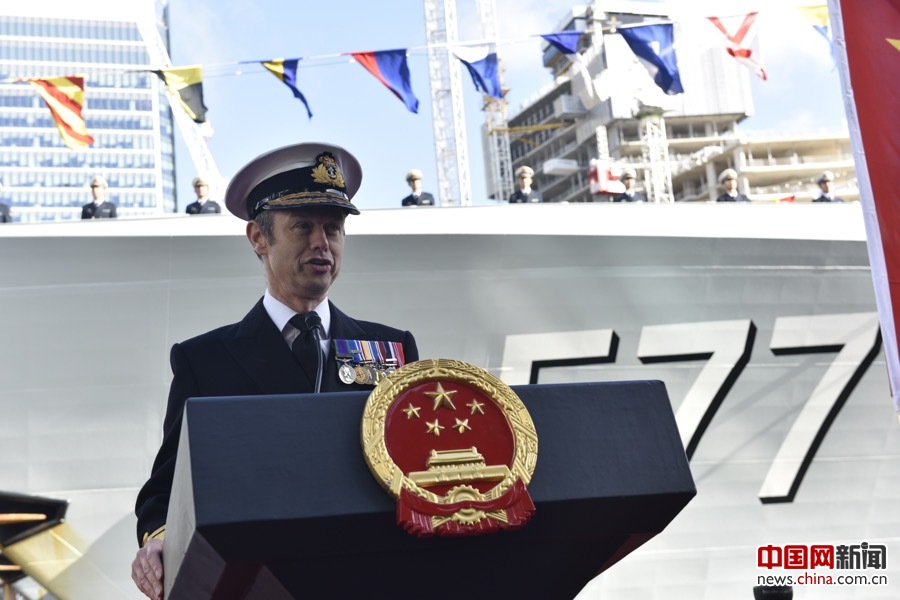 中国海军护航编队访英 首次停靠伦敦码头
