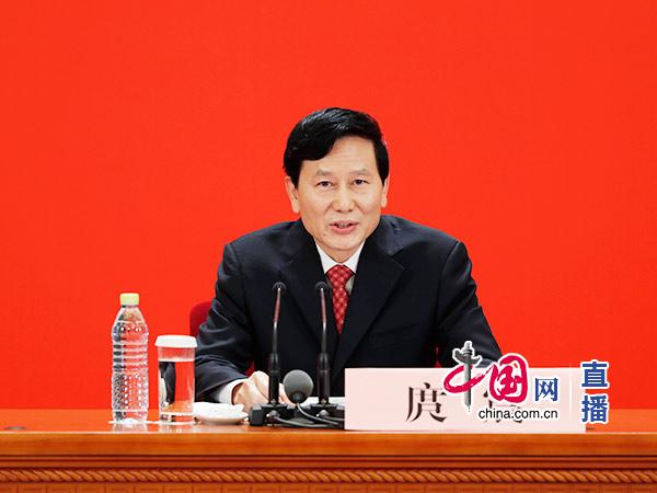十九大新闻发言人:预备会议通过刘云山为大会秘书长