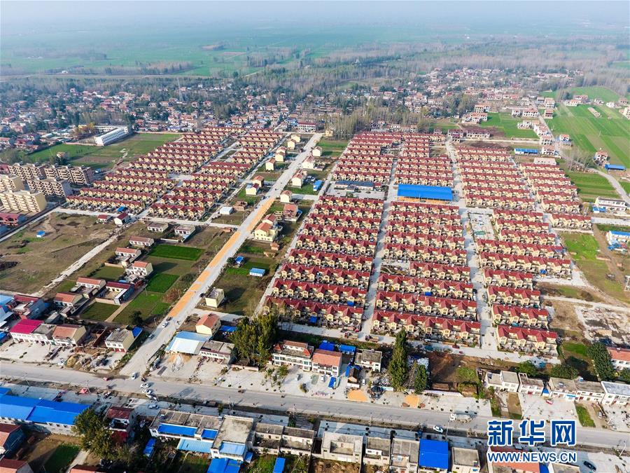 （新华全媒头条·图文互动）（8）前进，向着伟大复兴的中国梦！——写在党的十九大召开之际