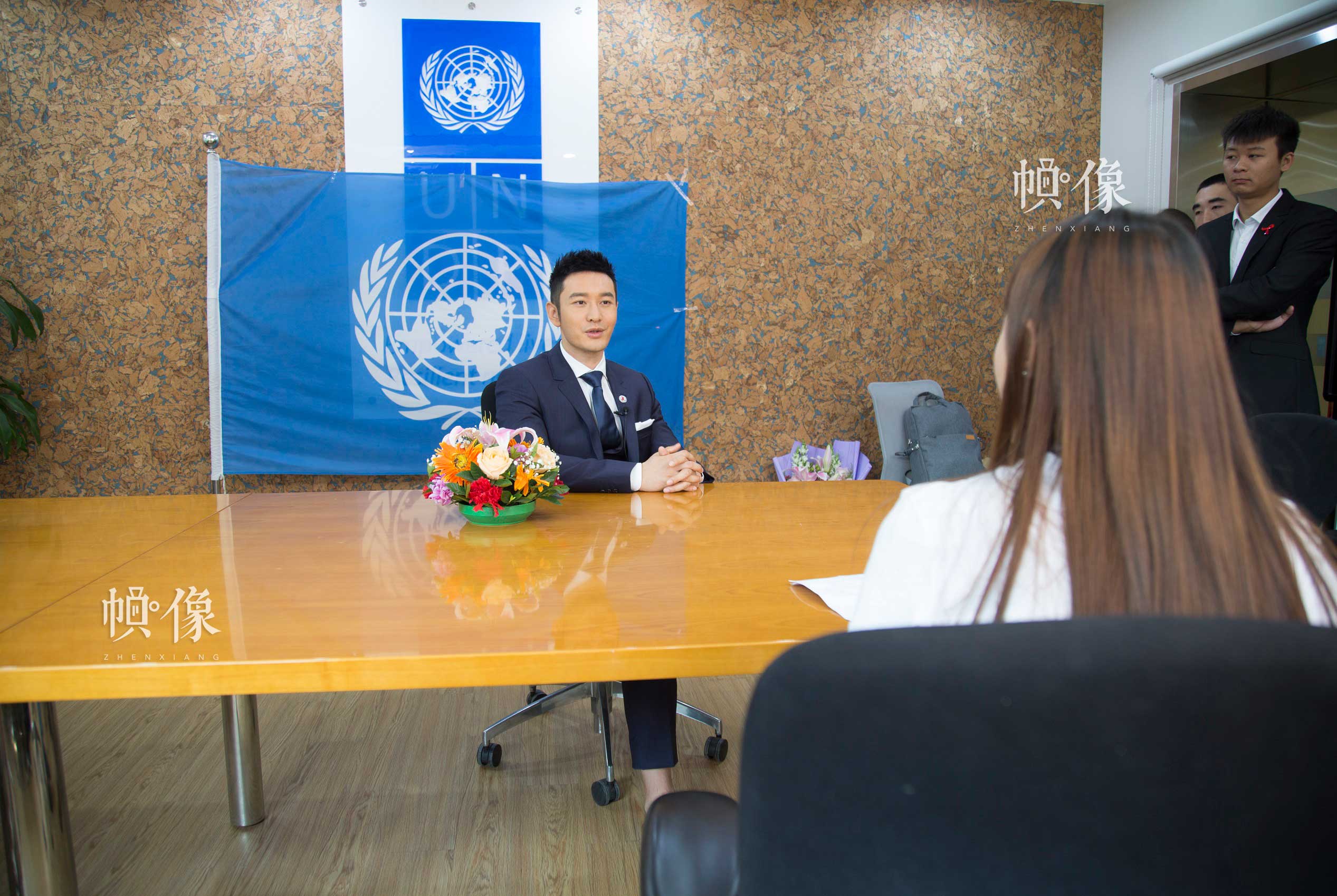 2017年5月12日，联合国艾滋病规划署亲善大使黄晓明在北京联合国大院接受中国网《帧像》栏目独家专访。中国网记者 高南 摄
