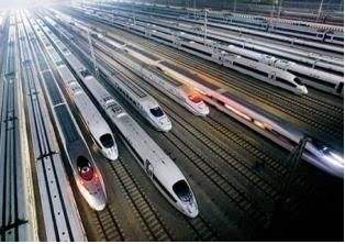 中国高铁累计发送旅客突破70亿人次