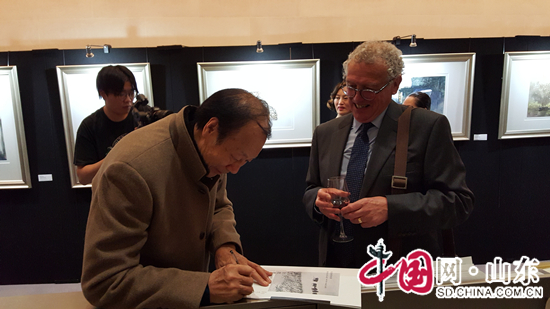 著名画家封思孝在伦敦大英博物馆举办个人水彩画展（组图）