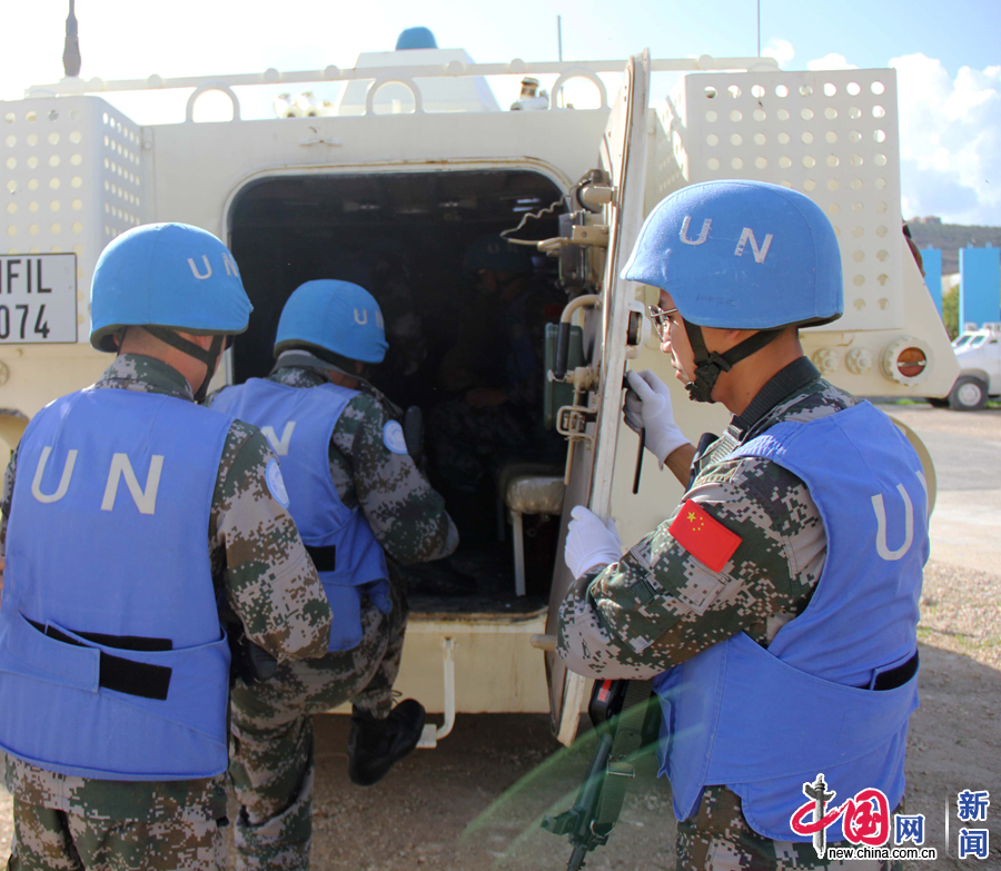 中国第16批赴黎巴嫩维和多功能工兵分队举行代号"猛虎"的雇员及其家属