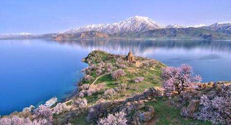 土耳其凡湖底發現3000年前城堡廢墟