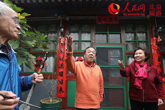 十九大精神进社区:走街串巷马不停蹄 如沐春风心领神会 十九大精神进社区:走街串巷马不停蹄 如沐春风心领神会