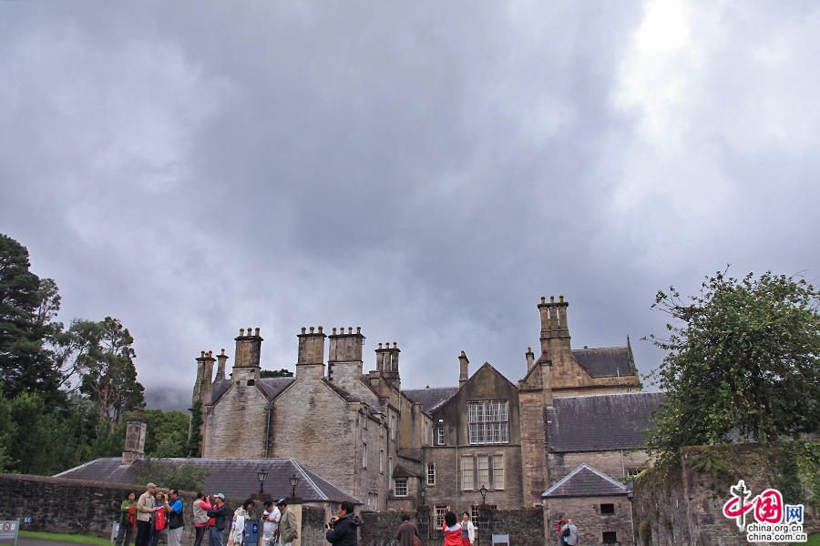 7莫克洛斯府邸是爱尔兰最为富丽堂皇的建筑之一