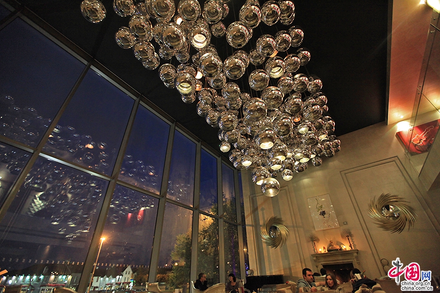 戈尔韦新城的现代风格酒店设计