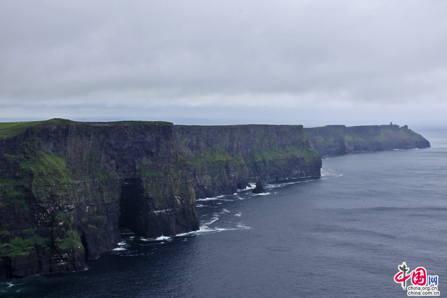 莫赫悬崖是地壳运动和海浪冲击的杰作