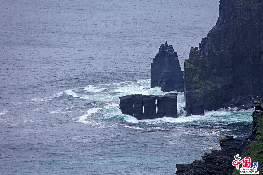 莫赫悬崖断层鳞次栉比