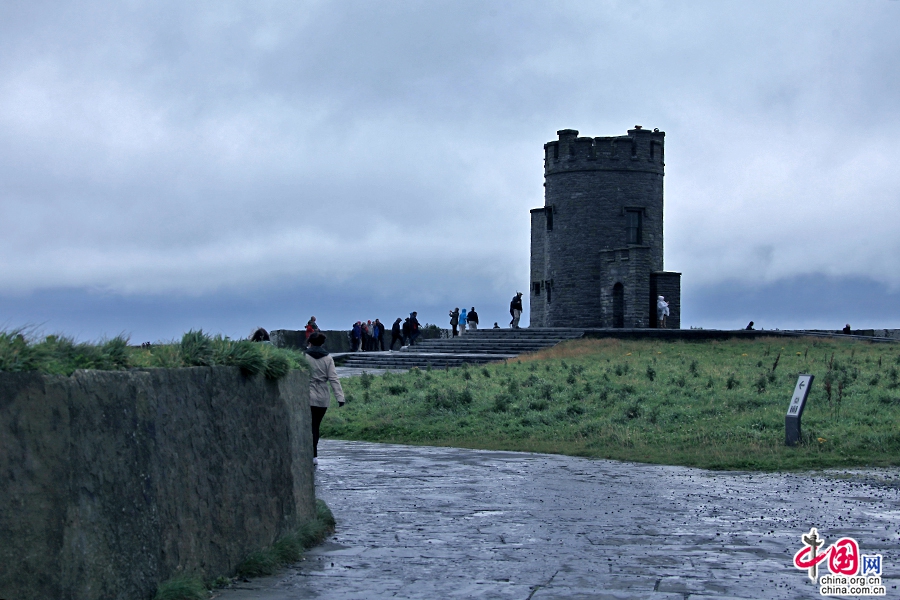 莫赫悬崖的布莱恩塔是观景制高点