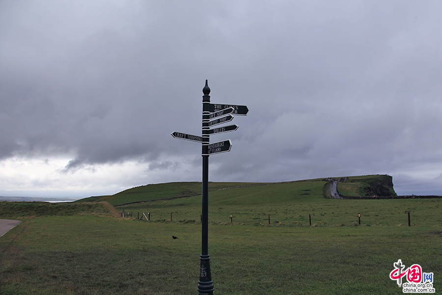 莫赫悬崖的指示牌