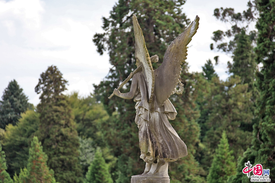 宝尔势格庄园罗马风格雕塑