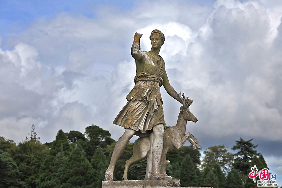 宝尔势格庄园罗马风格雕塑