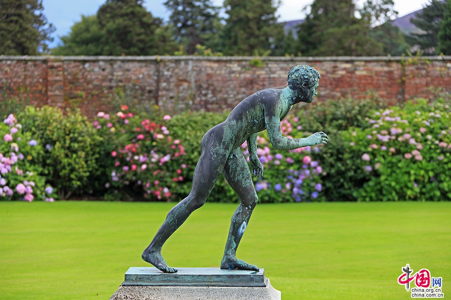 宝尔势格庄园罗马风格雕塑