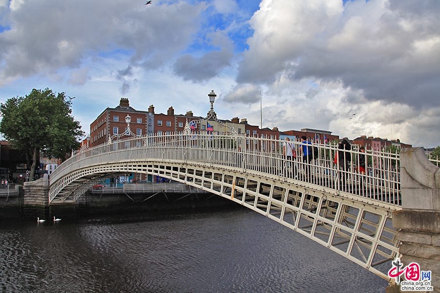 爱岛绿意(五 上)利菲河南岸