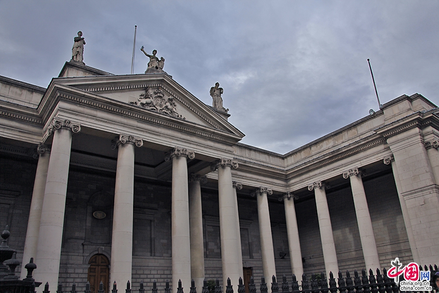 爱尔兰银行大楼是世界第一座为议会而建的建筑