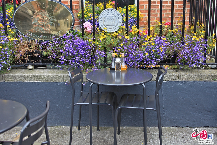 格拉夫顿街的露天咖啡座