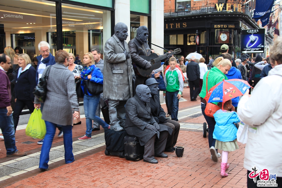 格拉夫顿街的街头表演