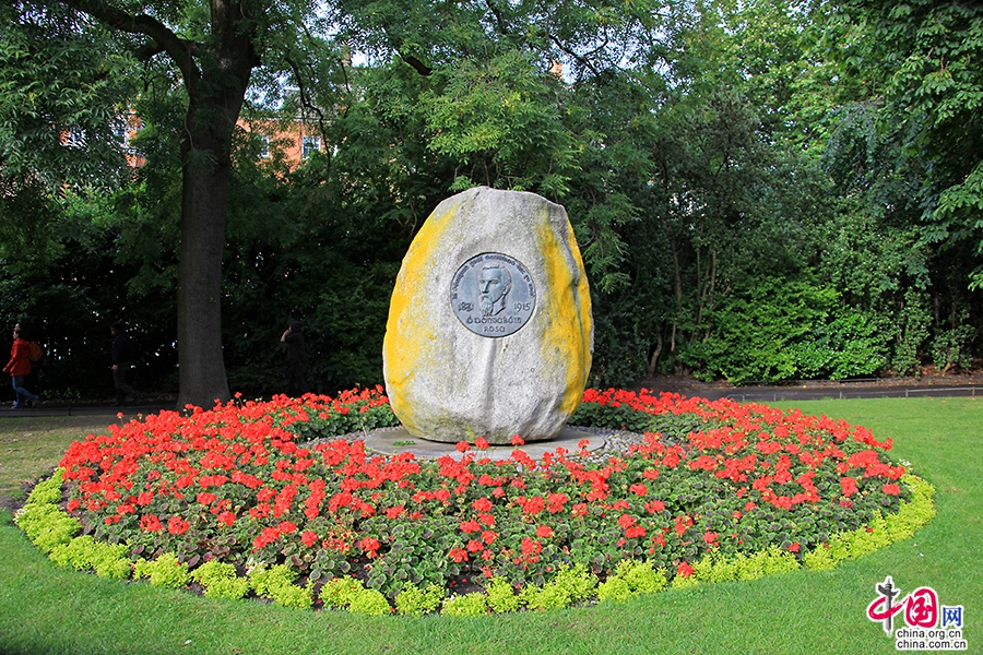 圣斯蒂芬绿地目前的景观设计是由威廉·谢泼德设计