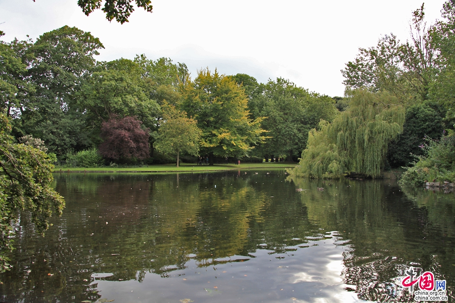 圣斯蒂芬绿地公园平面呈长方形