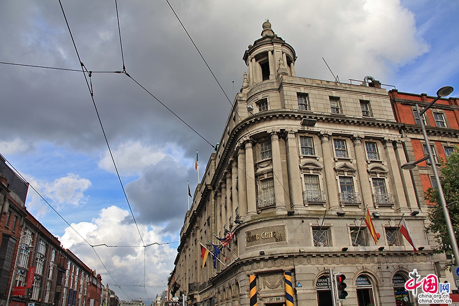 奥康奈尔大街是都柏林最长的繁华大街