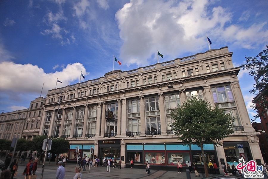 Clerys百货创建于 1853年，是欧洲历史最悠久的百货商店之一