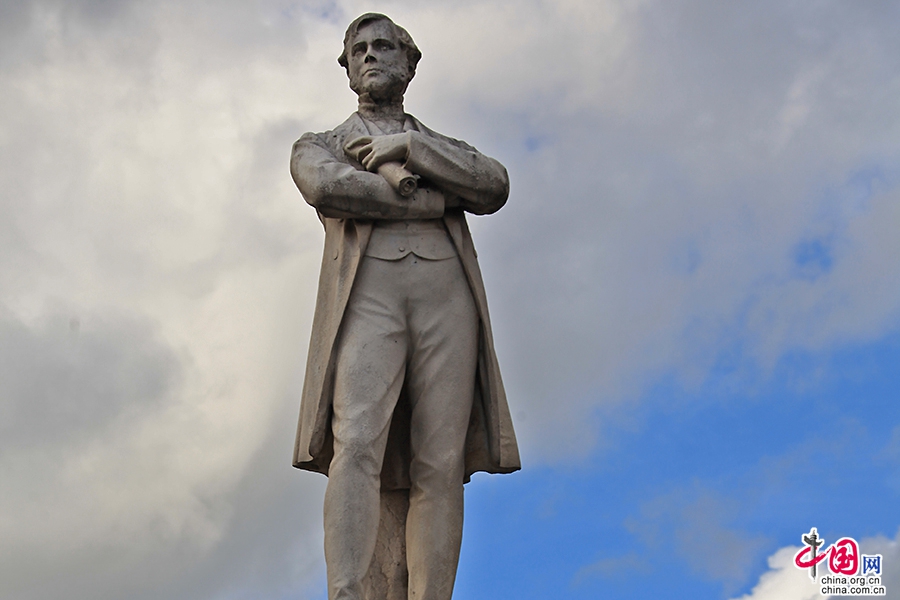 奥康奈尔大街的雕塑