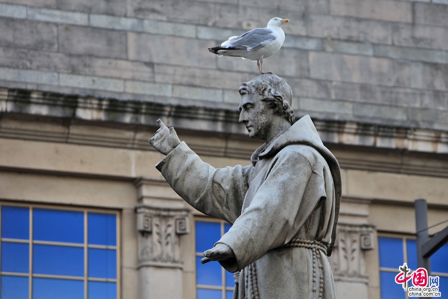 奥康奈尔大街的雕塑