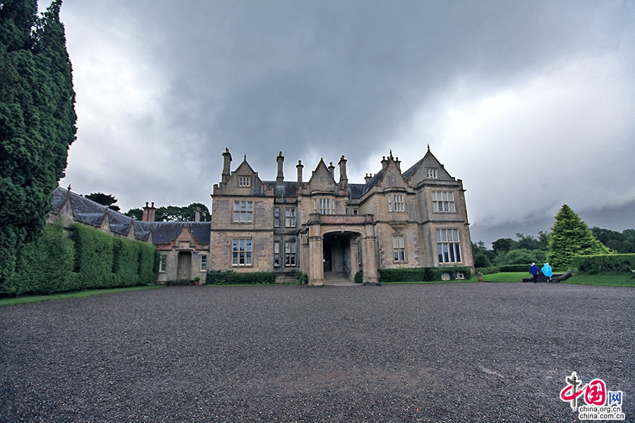 莫克洛斯庄园位于基拉尼郡