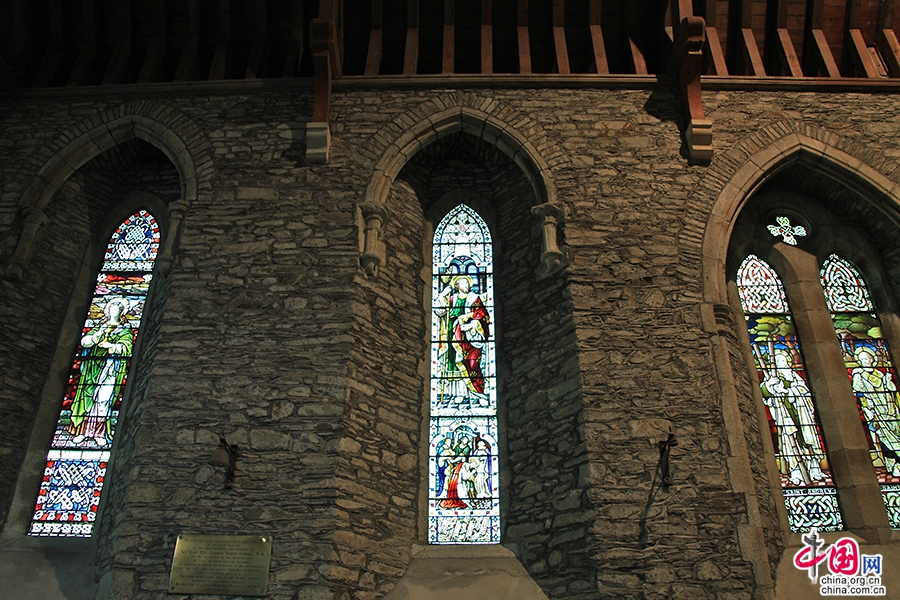 圣布里奇德大教堂花窗