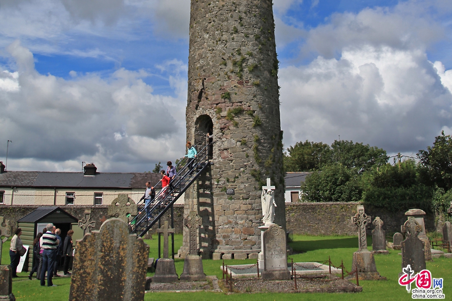 基尔代尔圆塔是爱尔兰第二高塔