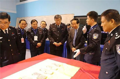 陕西系列盗掘古墓葬案侦破 追缴珍贵文物400余件