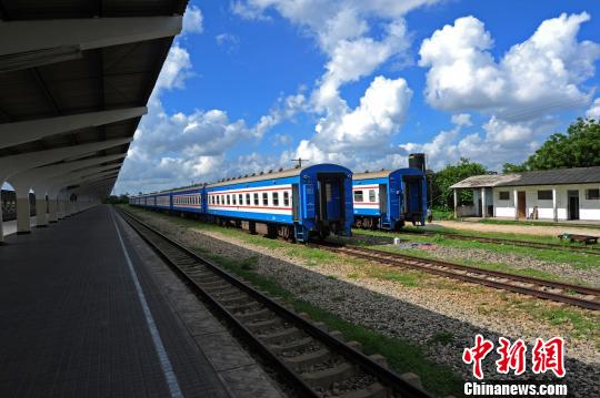 “和谐使命-2017任务”临时党委以坦赞铁路开展红色教育