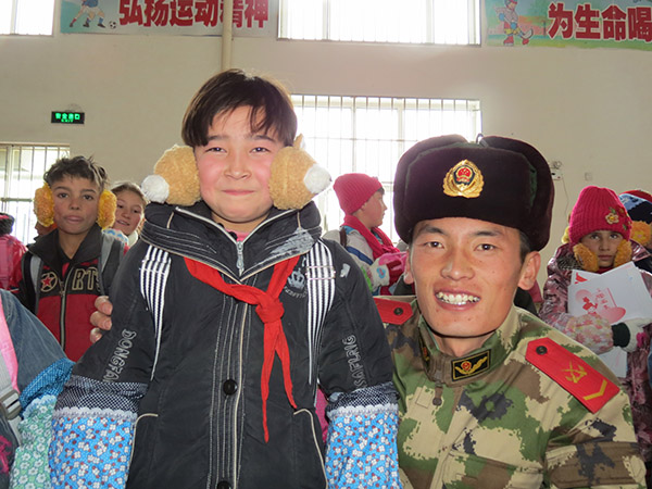 【十九大精神 进军营】群众心中永远的“守护神” 【十九大精神 进军营】群众心中永远的“守护神”