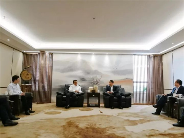 建行广东省分行副行长王燊一行莅临猛狮科技参观交流