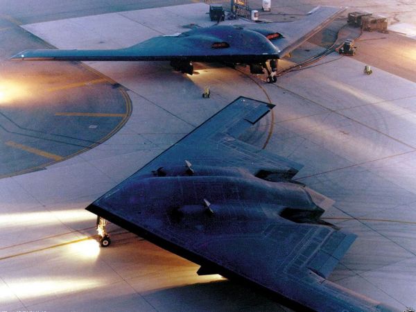 图为美国空军B-2战略轰炸机