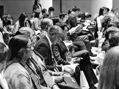 中国不“输出”模式 将坚持贡献智慧 中国不“输出”模式 将坚持贡献智慧