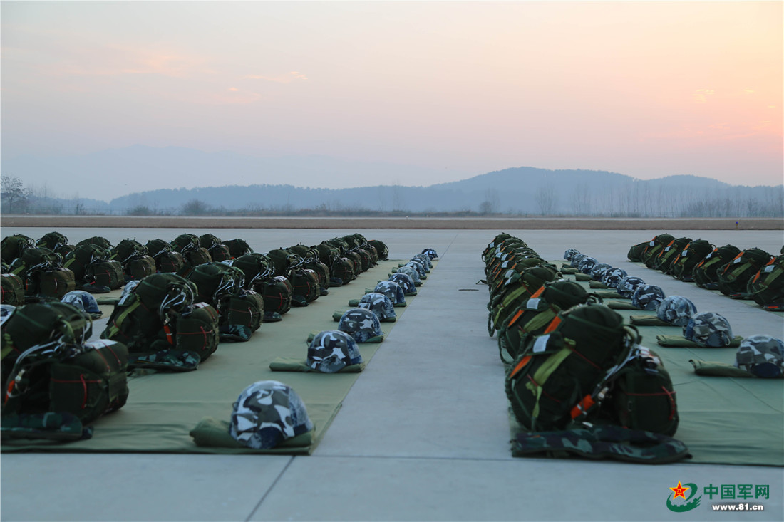 湖北广水空降兵130旅图片