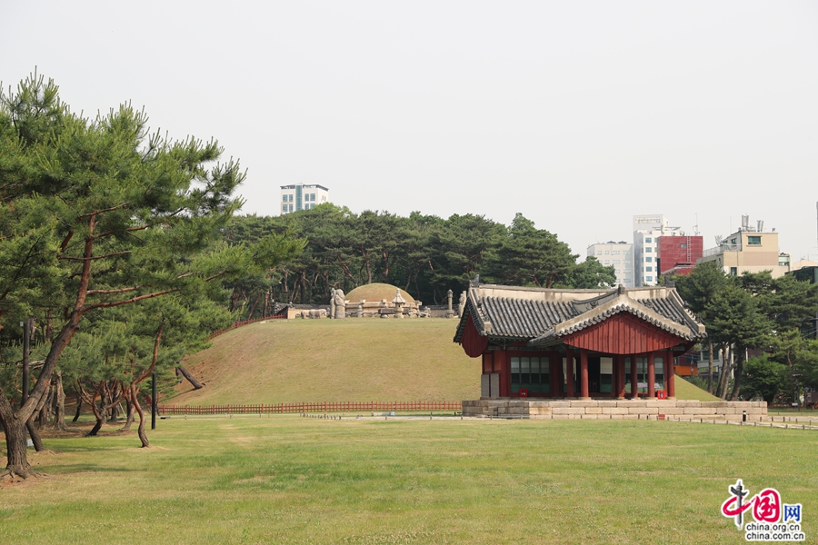 靖陵建于1562年