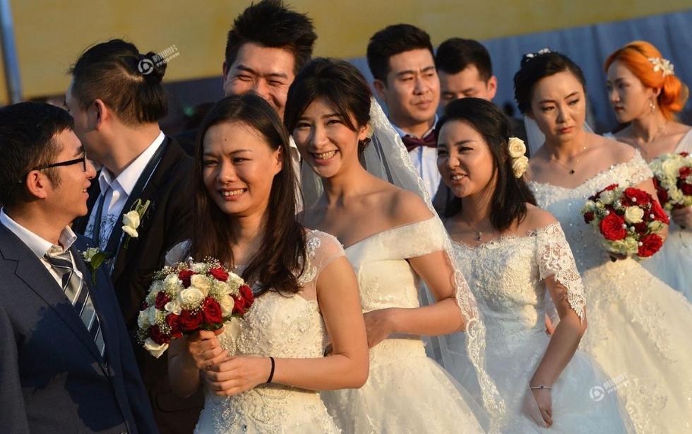 中国人50組がスリランカで集団結婚式 大統領が結婚証明を授与 中国網 日本語