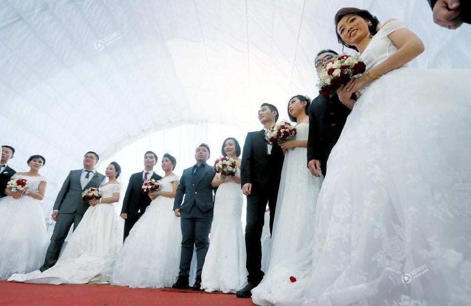 50对中国新人斯里兰卡办婚礼总统发结婚证17