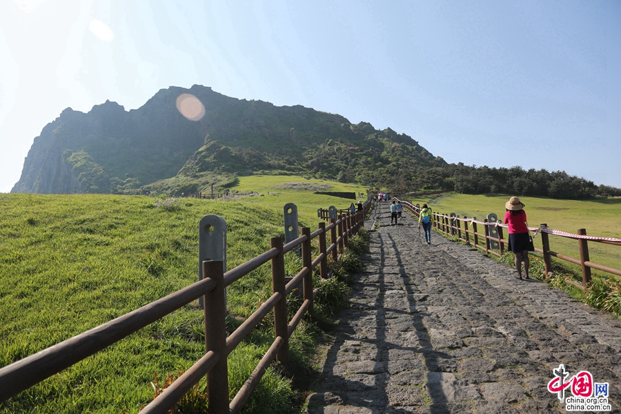 城山日出峰登山之径