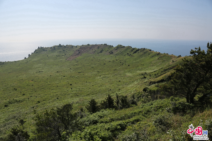 城山日出峰山顶火山口