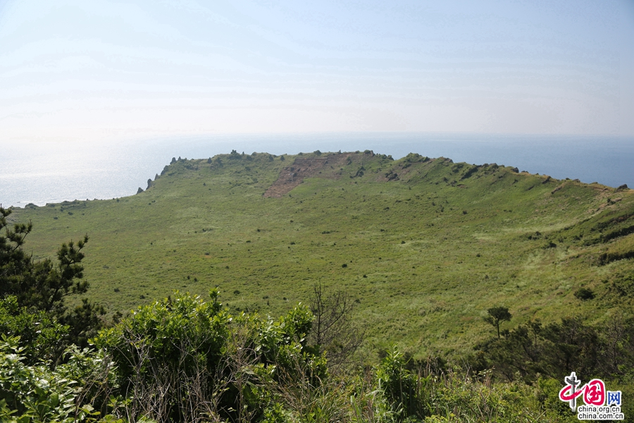 城山日出峰山顶火山口