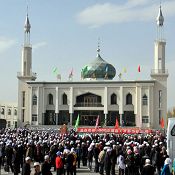 حجاج من أكبر تجمع لقومية هوى الصينية الاسلامية يغادرون الى مكة 