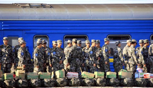 وصول اخر دفعة من القوات الصينية بالقطار الى روسيا للاشتراك فى تدريبات 