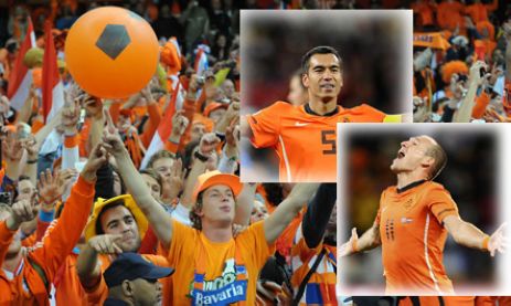 هولندا تبلغ المباراة النهائية بفوزها على الاوروغواي 3-2 (صور)
