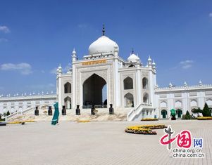 ملامح ثقافة إسلامية في حديقة ثقافية لقومية هوي الصينية بمنطقة نينغشيا 